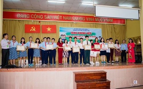 Vòng chung kết  Cuộc thi Khoa học Kỹ thuật học sinh THCS cấp quận năm học 2019-2020 .